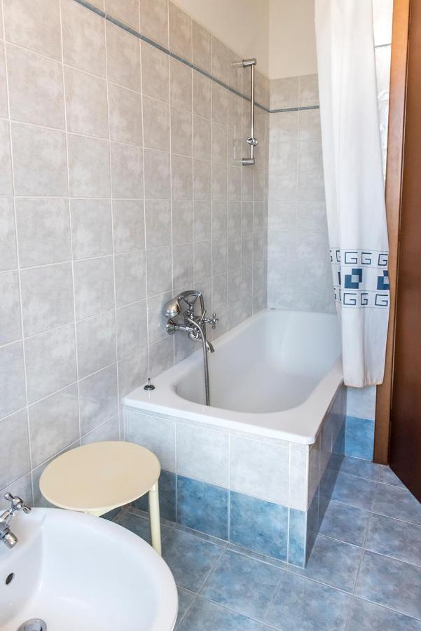 S130 - Sirolo, Deliziosa Villetta Con Terrazzo Екстер'єр фото